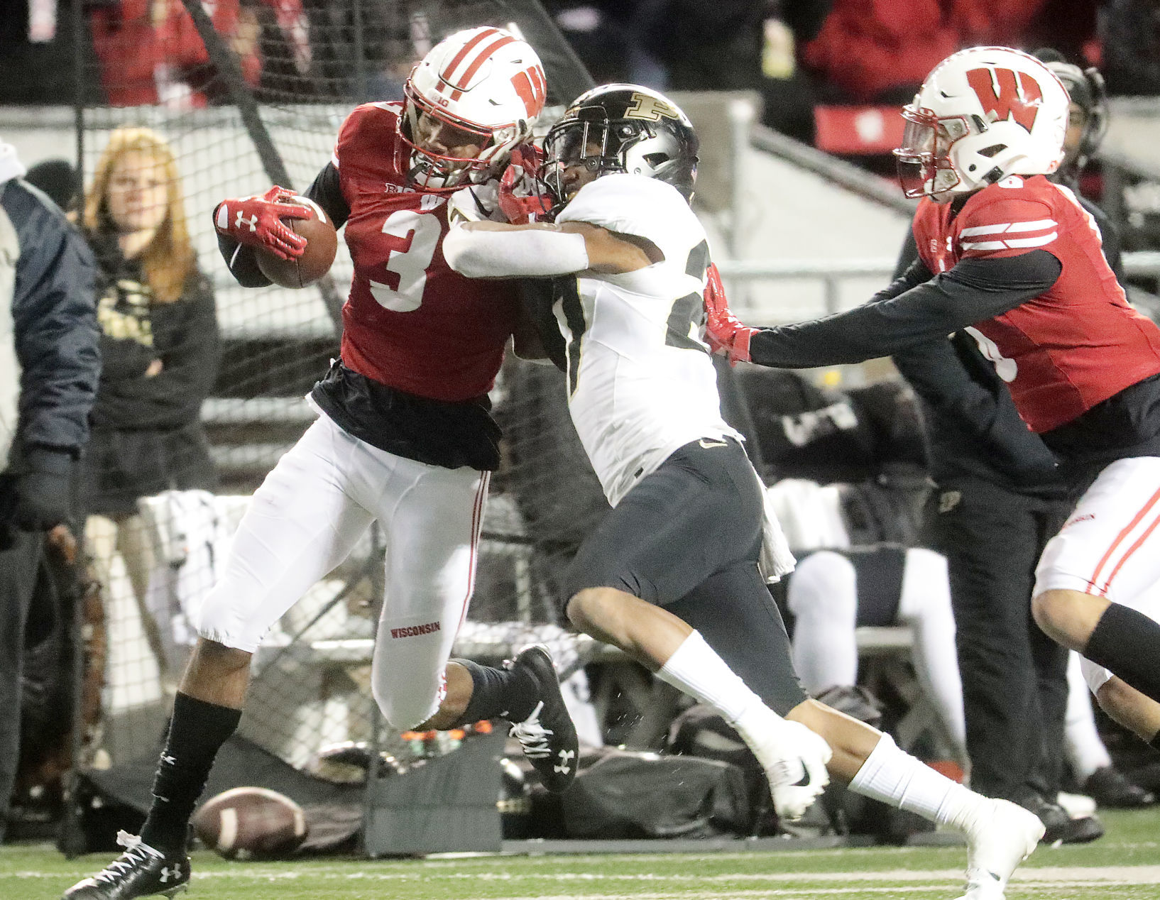 Badgers 45, Boilermakers 24